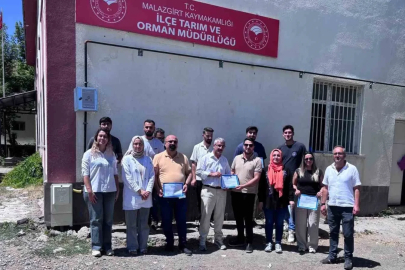 Malazgirt’te kapsamlı sağlık eğitimi: Tarım personeline ‘saha’ programı
