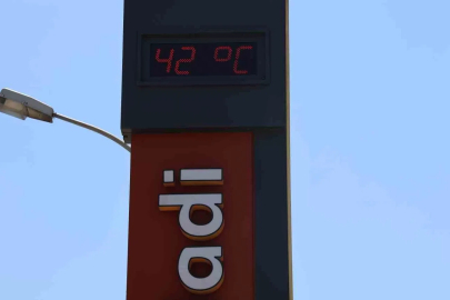 Adana’da termometreler 42 dereceyi gösterdi
