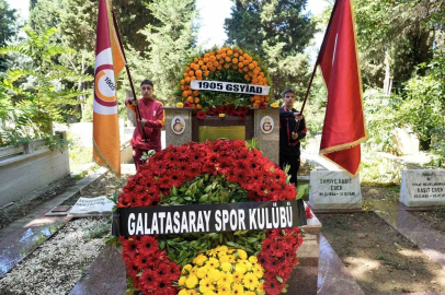 Ali Sami Yen kabri başında anıldı
