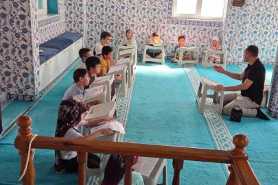 Kuyucak’ta Yaz Kur’an Kursu öğrencilerine seminer
