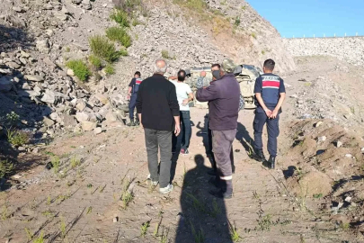 Otomobil şarampole yuvarlandı: Aynı aileden 3 kişi hayatını kaybetti
