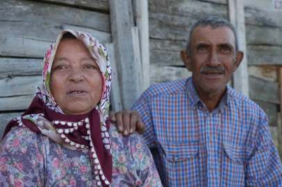 Evleri yanan kadın gözyaşı döken eşini teselli etti: "Ağlama, canımıza bir şey olmadı"

