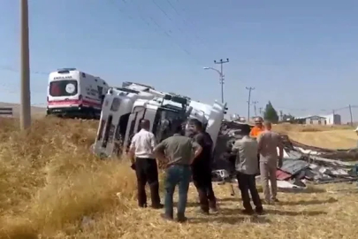 Elazığ’da kamyon yat yattı:Faciadan dönüldü
