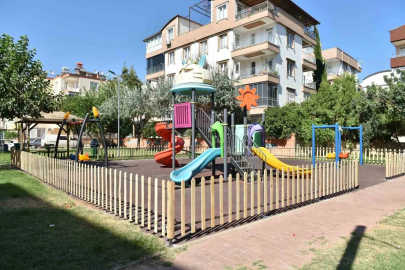 Anne istedi, çocuk parkının çevresi güvenli çitle çevrildi
