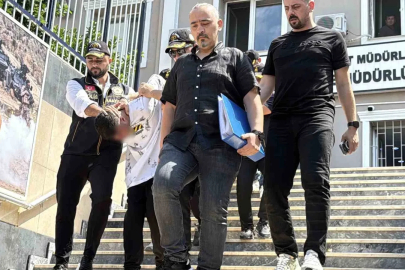 Pendik’te silahlı saldırıya uğrayan iş adamı hayatını kaybetti: Saldırı anı kamerada
