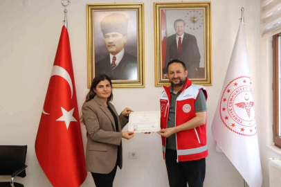 Kazada hayat kurtaran sağlıkçılar ödüllendirildi
