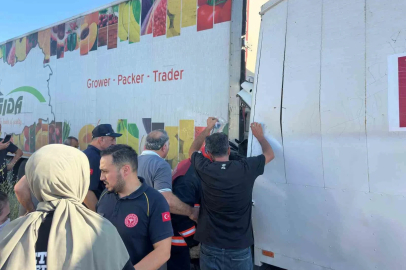 Kamyon tırla çarpıştı: 1 ölü, 1 yaralı
