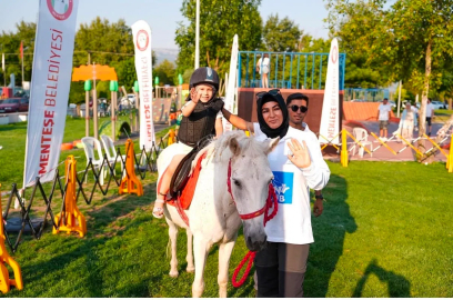 Menteşe Belediyesi çocukları atlarla buluşturdu

