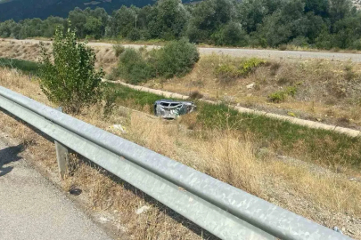 Anne ve 2 yaşındaki oğlu kazada yaralandı

