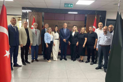 Kaymakam Şahin’e muhtarlardan hayırlı olsun ziyareti
