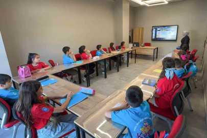 Melikgazi’nin kursları yaz mevsimine renk katıyor
