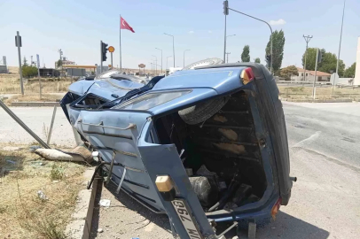Çorum’da iki otomobil çarpıştı: 1 yaralı
