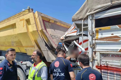 Çekiciye çarpan kamyon hurdaya döndü: 2 yaralı
