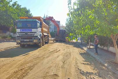 Aydın Büyükşehir’den 17 ilçede eş zamanlı yol seferberliği
