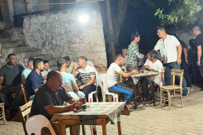 Gömeç’te siyasiler yangın mağdurlarını yalnız bırakmadı
