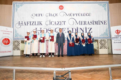 Oltu’da 54 hafız için icazet merasimi düzenlendi
