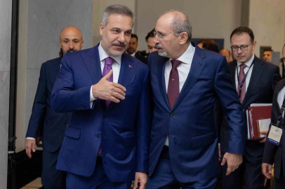 Bakan Fidan, Ürdünlü mevkidaşı Safadi ile görüştü

