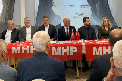 MHP Sarıkamış İlçe Kongresi’nde Tarık Bilgin güven tazeledi

