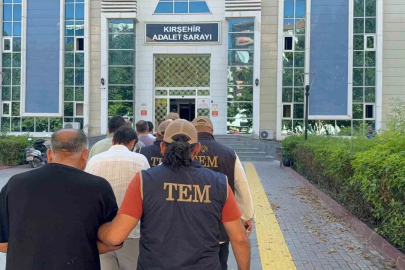 Kırşehir merkezli FETÖ operasyonunda 8 gözaltı

