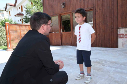 Başkan Yazıcıoğlu’ndan 7 yaşındaki çevreci çocuğa hediye
