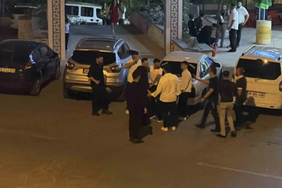 Düğün salonundaki tartışma tekmeli yumruklu kavgaya dönüştü
