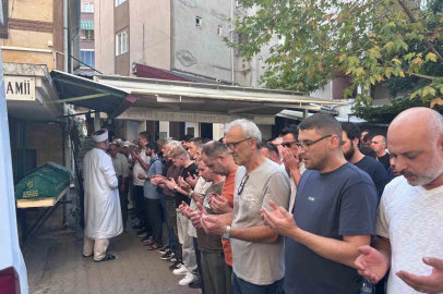İznik Gölü’ne düşen genç hayatını kaybetti, gözyaşlarıyla toprağa verildi
