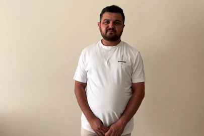 Üsküp caddelerinde seslendirdiği ‘Sivas’ın Yollarına’ türküsü ile büyük beğeni topladı
