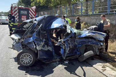Eskişehir’de 3 aracın karıştığı feci kazada 1 ölü, 1 ağır yaralı
