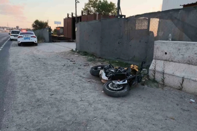 Yeni aldığı motosikletle kaza yapan genç hayatını kaybetti: O anlar kamerada
