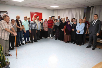 Vali Makas doğum günü sevincine ortak oldu
