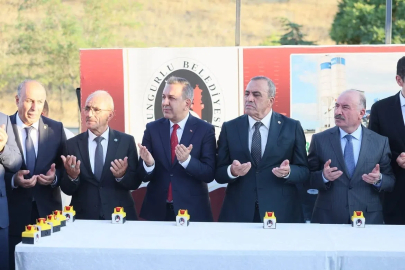Sungurlu’da dev yatırımlar için toplu açılış ve temel atma töreni düzenlendi
