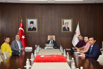 Vali Varol, yeni stadyumun yapım süreci hakkında bilgi aldı
