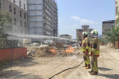 Defne’de doğalgaz borusunda yaşanan sızıntıdan alevler yükseldi
