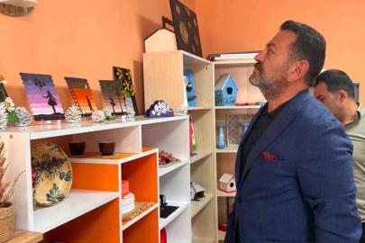 Bilecik’te özel ihtiyaçlı gençlerin el emeği eserleri beğeni topladı
