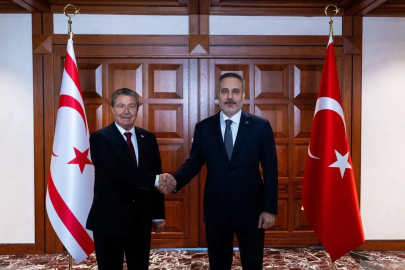KKTC Başbakanı Üstel’den Bakan Fidan’a Kıbrıs açıklamaları nedeniyle teşekkür
