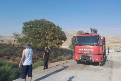 Karapınar’da ot yangını paniğe neden oldu

