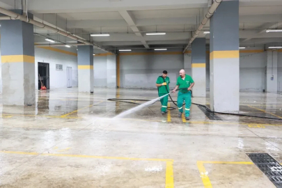Osmangazi Belediyesi pazarlardan aylık 600 ton atık topluyor
