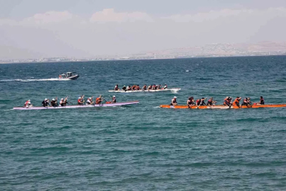 Van’da düzenlenen 12. Su Sporları Festivali coşkuyla sona erdi
