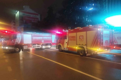 Sultanbeyli’de alışveriş merkezinde korkutan yangın
