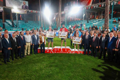 Aba Güreşi Festivali’nde güreş ağası Türk Devletleri Teşkilatı Aksakallar Heyeti Başkanı Binali Yıldırım oldu
