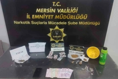 Mersin’de uyuşturucu taciri 4 şüpheli yakalanıp tutuklandı
