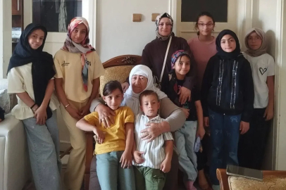Yaz Kur’an kursu öğrencilerinden yaşlılara ziyaret
