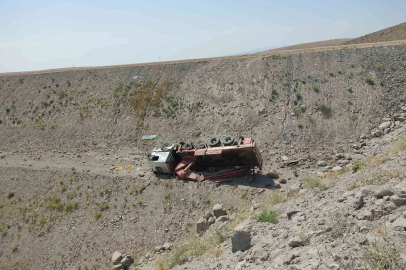 Tunceli’de vinç uçuruma yuvarlandı: 1 yaralı
