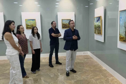 Kütahya’da Ahmet İmre’nin "Mekânın Hafızası" sergisi sanatseverlerle buluştu

