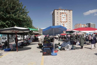 Melikgazi Belediyesi üretici pazarlarında organik ürünler vatandaşla buluşuyor
