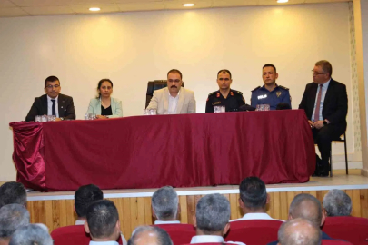 Kaymakam Battal, muhtarlarla bir araya geldi
