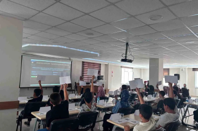 Bozkır’da Yaz Kur’an Kursları öğrencileri bilgi yarışmasında yarıştı
