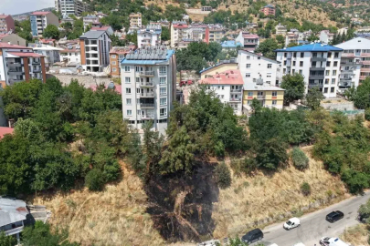 Çocukların torpil oyunu yangınla sonuçlandı: İtfaiye büyümeden söndürdü

