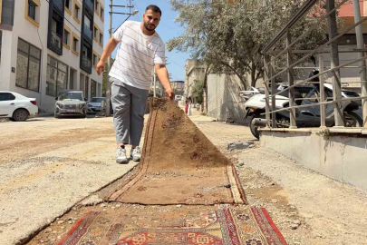 Bayraklı’da bozuk ve çamurlu yollar vatandaşı isyan ettirdi
