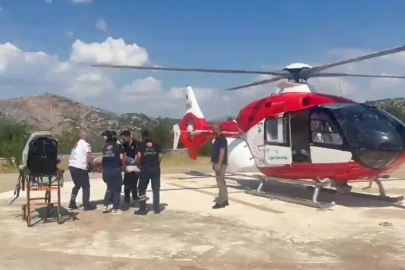 Elinden yaralanan hasta ambulans helikopterle Malatya’ya sevk edildi
